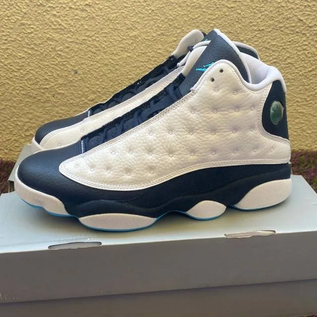 Air Jordan 13 Retro "Powder Blue" size 10.5