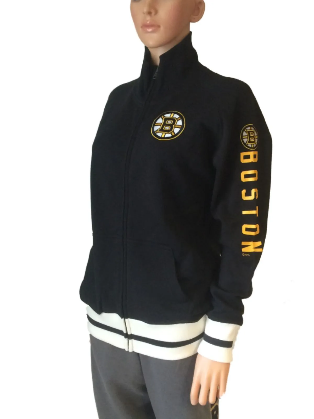 Boston Bruins SAAG WOMENS Black Long Sleeve Full Zip Jacket with Pockets (M)