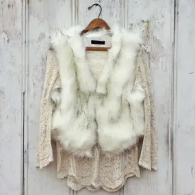 Chumstick Faux Fur Vest in Snow