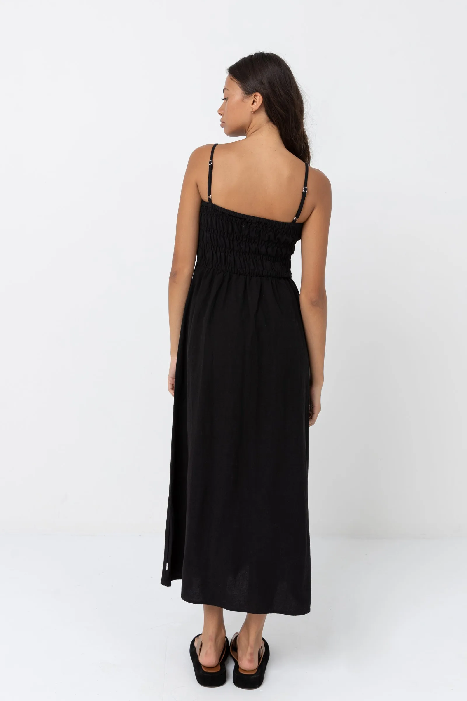 Classic Shirred Midi Dress Black