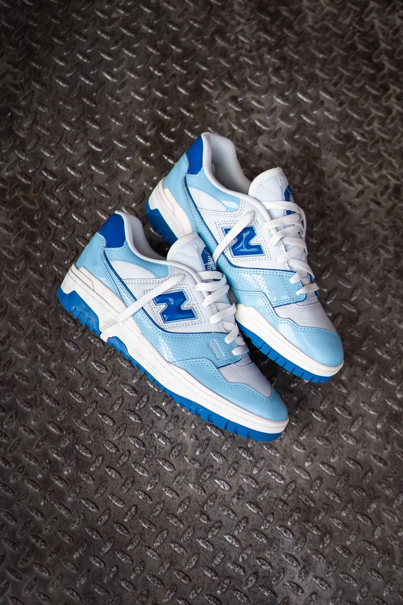 Mens New Balance 550 (White/Powder Blue) - BB550YKE