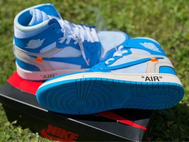 OFF-WHITE x Air Jordan 1 Powder Blue