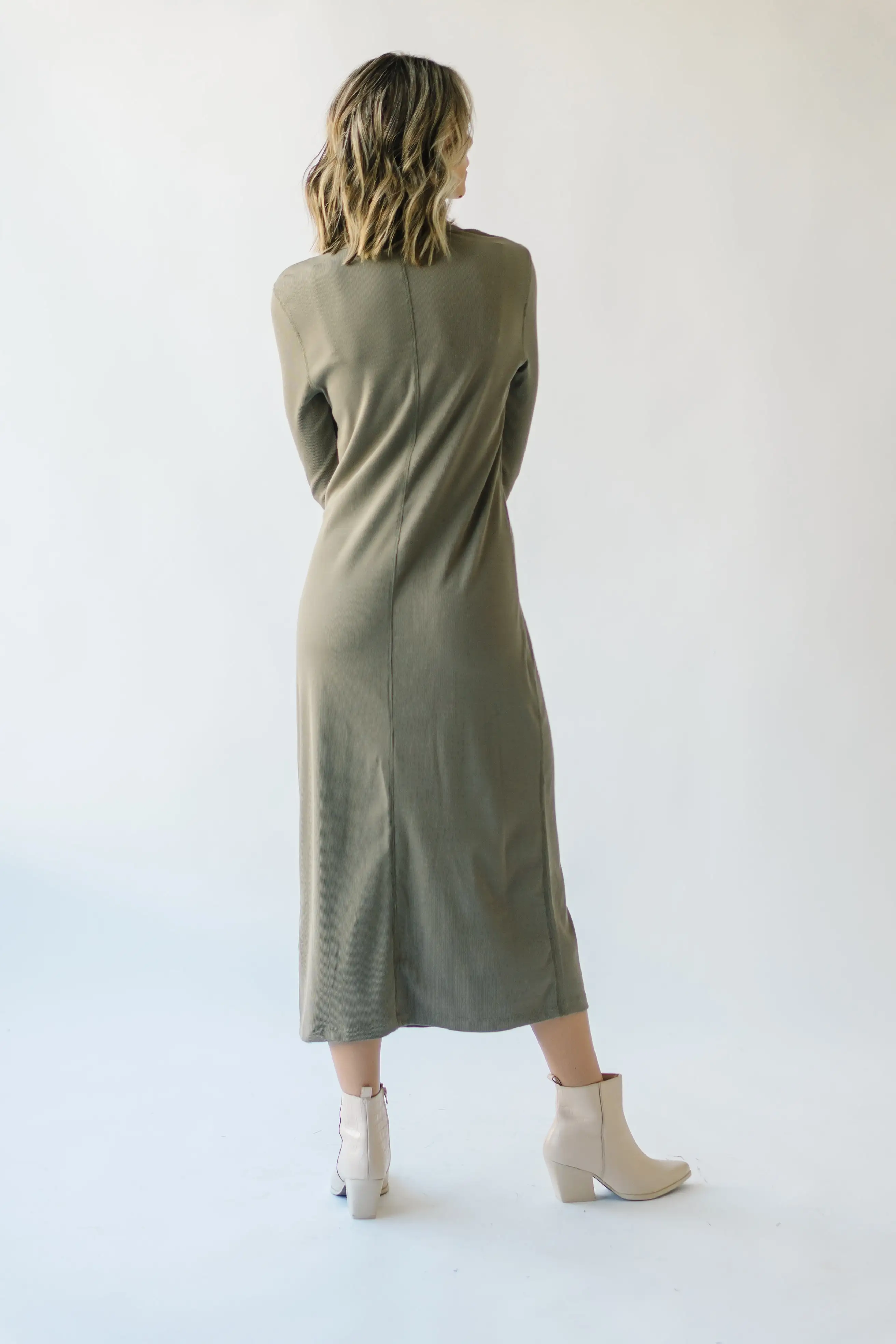 The Carbondale Ribbed Midi Dress in Olive