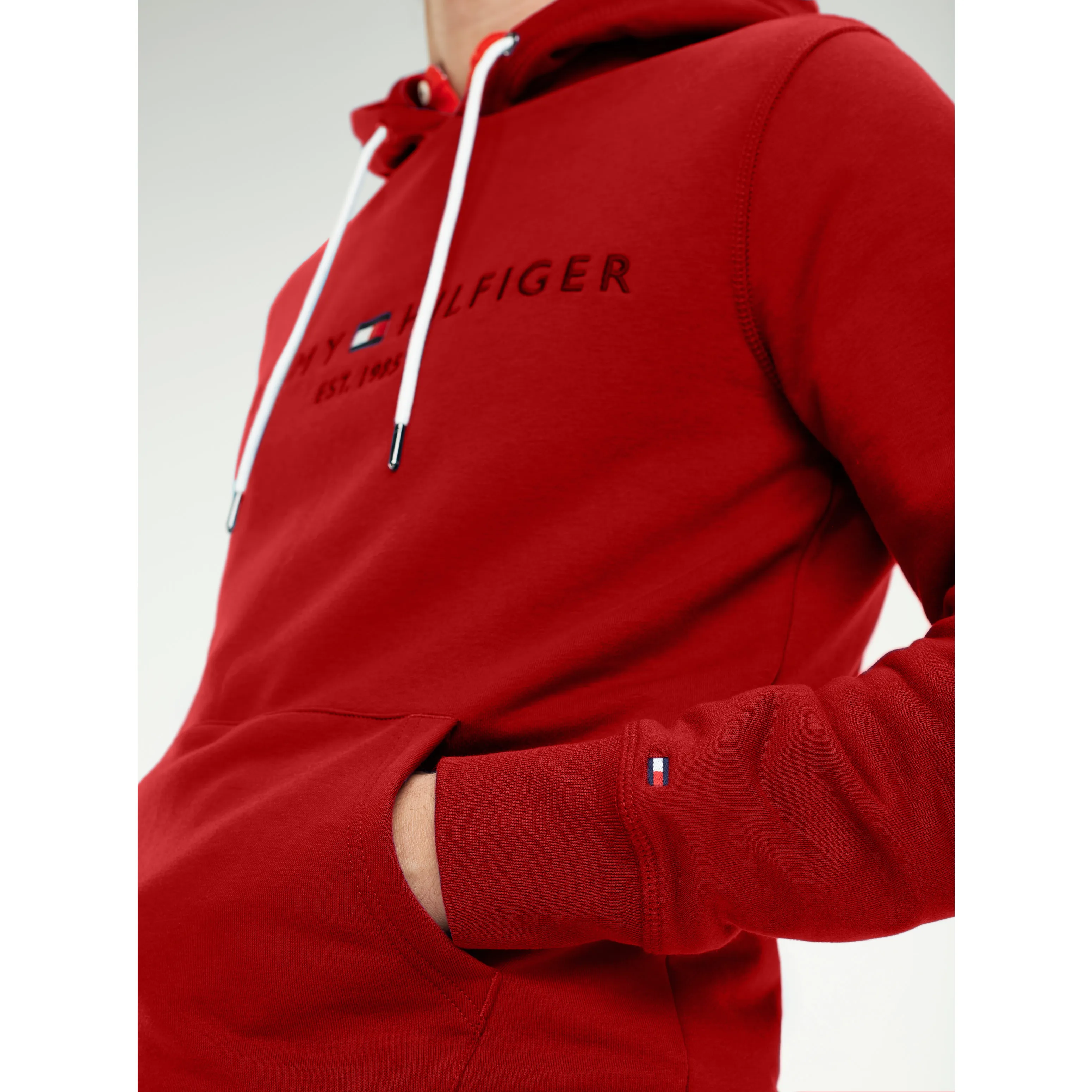 Tommy Logo Hoodie | Sweatshirts & Hoodies | Tommy Hilfiger