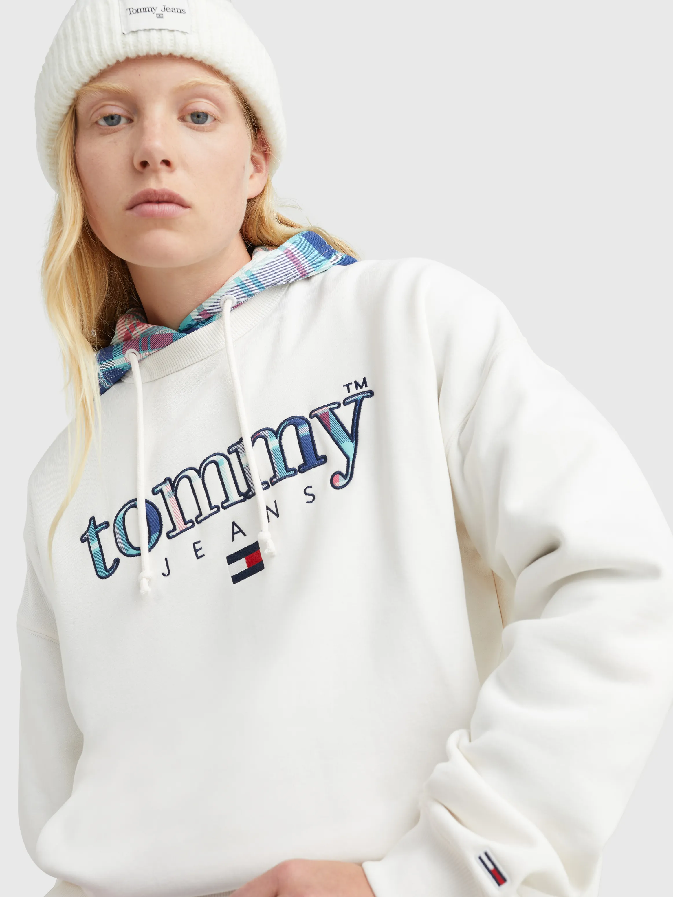 Tommy Tartan Logo Oversized Sweatshirt | Sweatshirts & Hoodies | Tommy Jeans