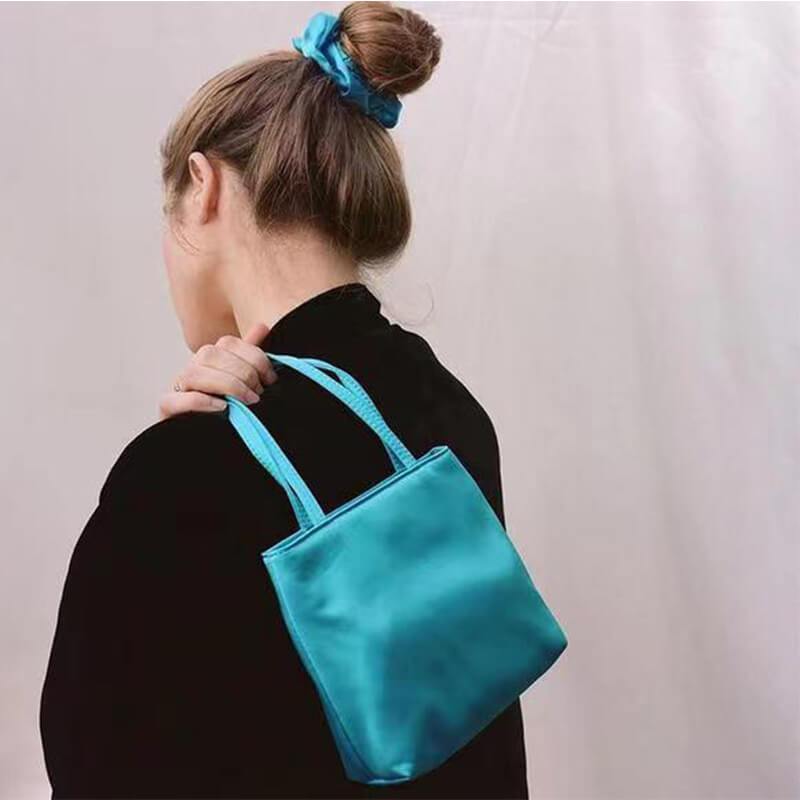 Women's Simple Fashion Retro Satin Handbag